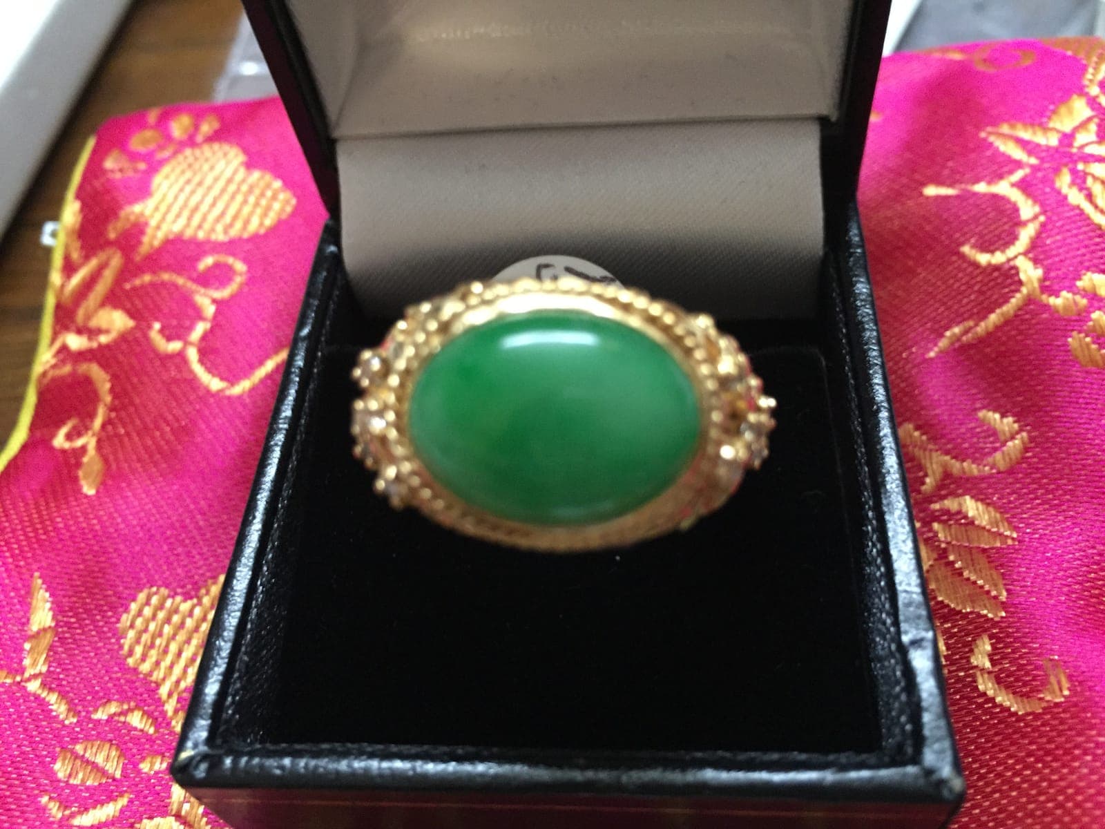 Vivid Green Jade Cabochon Ring — Granulated Gold