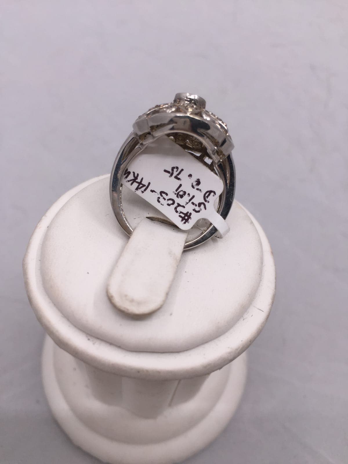 14K White Gold Diamond Cluster Ring