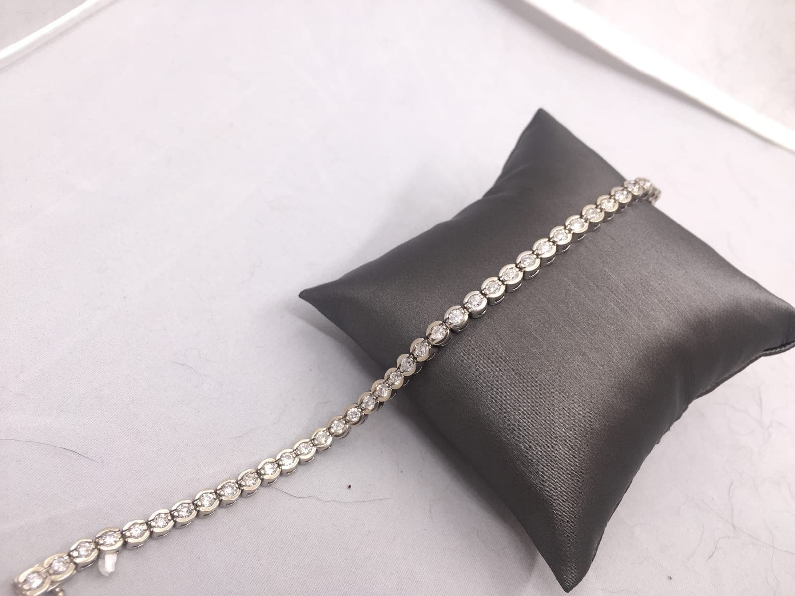 White Gold Bezel-Set Diamond Tennis Bracelet